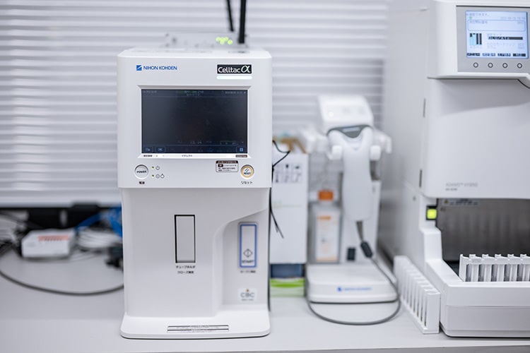 血液検査機器